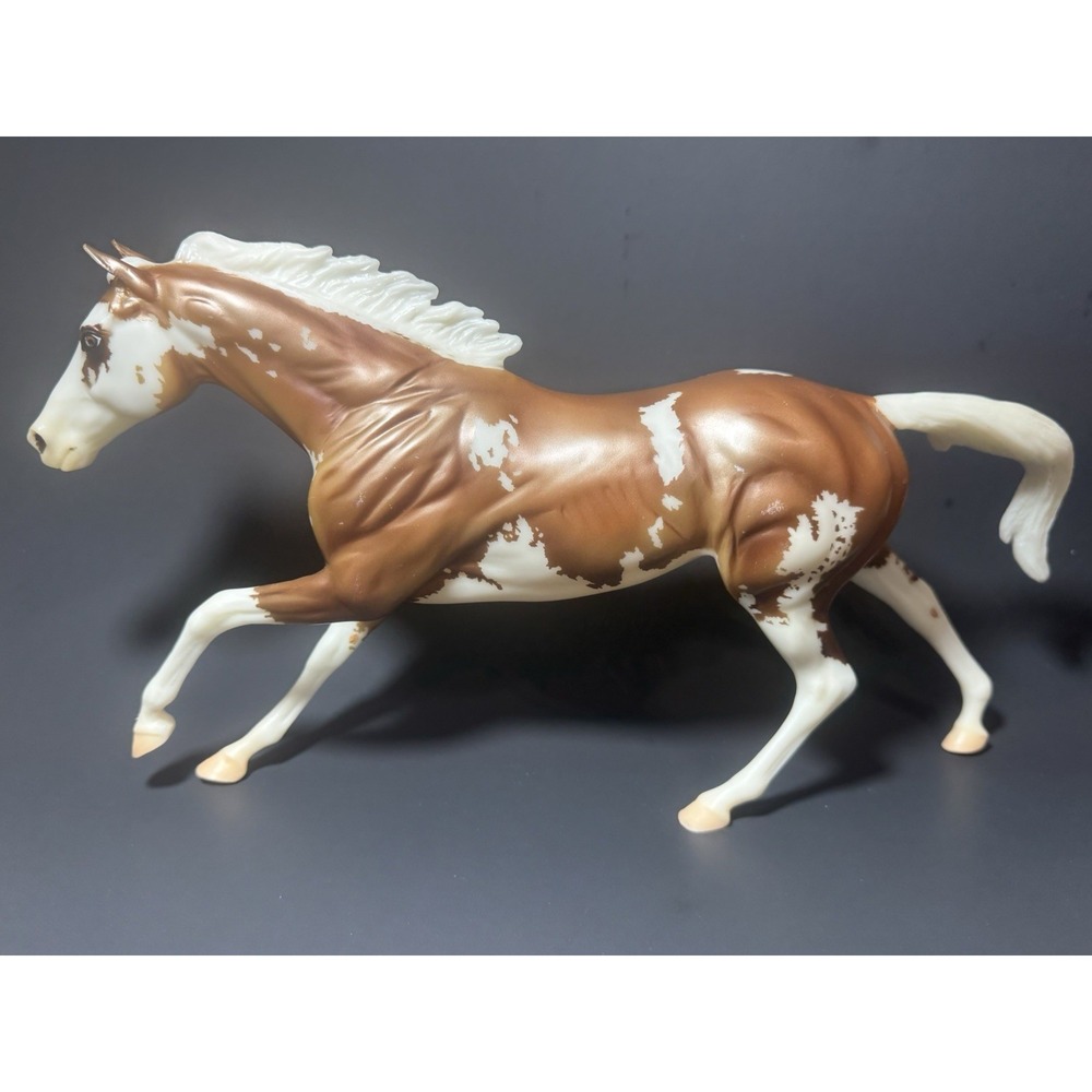 Breyer‎ Sato Cigar Mold #1470